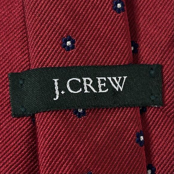 J Crew 100% English Silk Necktie Tie Floral Red Blue 3 x 58 Skinny Preppy - Picture 3 of 3